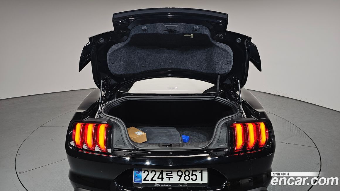 Ford Mustang 2020