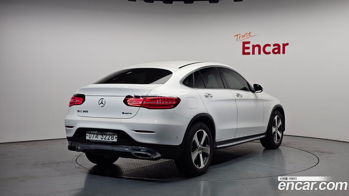 Mercedes-Benz GLC-Class 2019