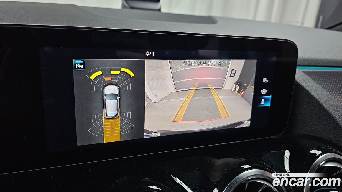 Mercedes-Benz GLA-Class 2021