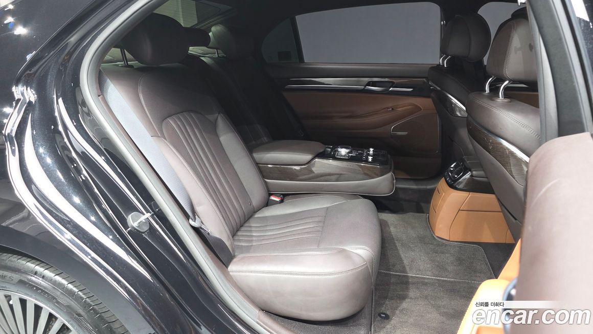 Genesis G90 2021