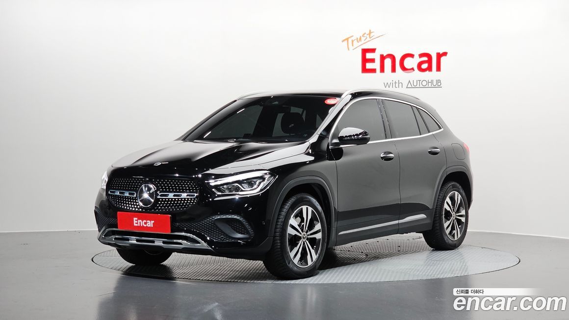 Mercedes-Benz GLA-Class 2021