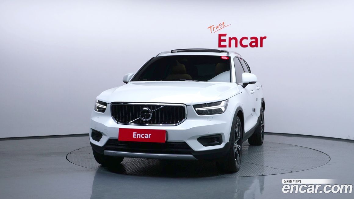 Volvo XC40 2021