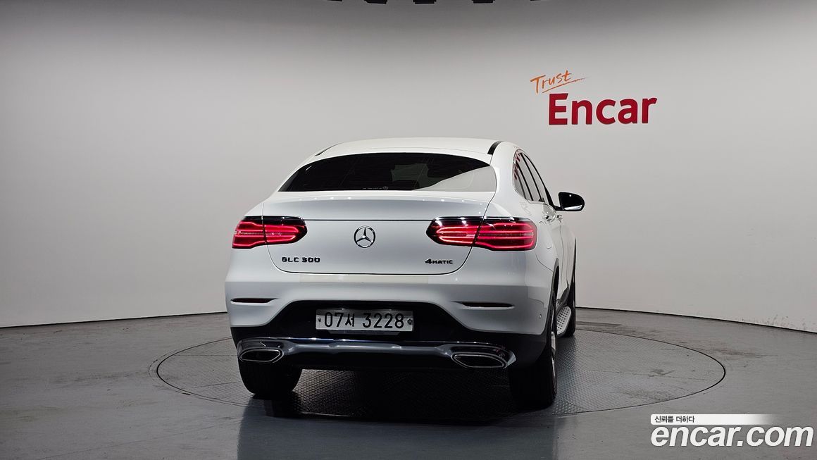 Mercedes-Benz GLC-Class 2019