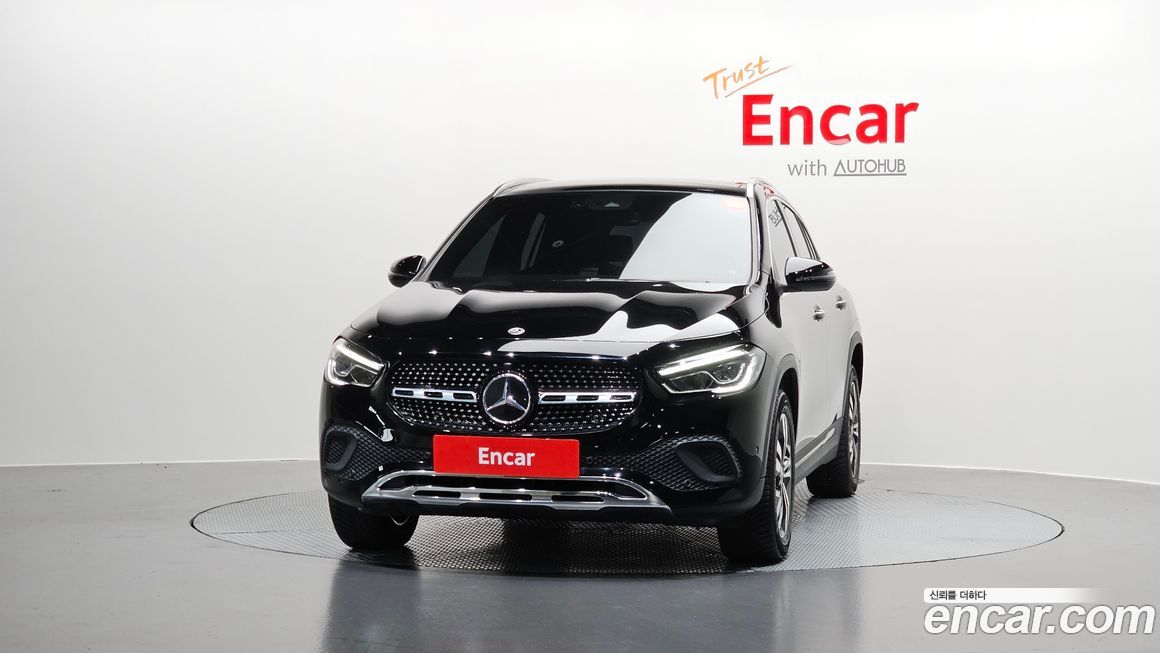 Mercedes-Benz GLA-Class 2021