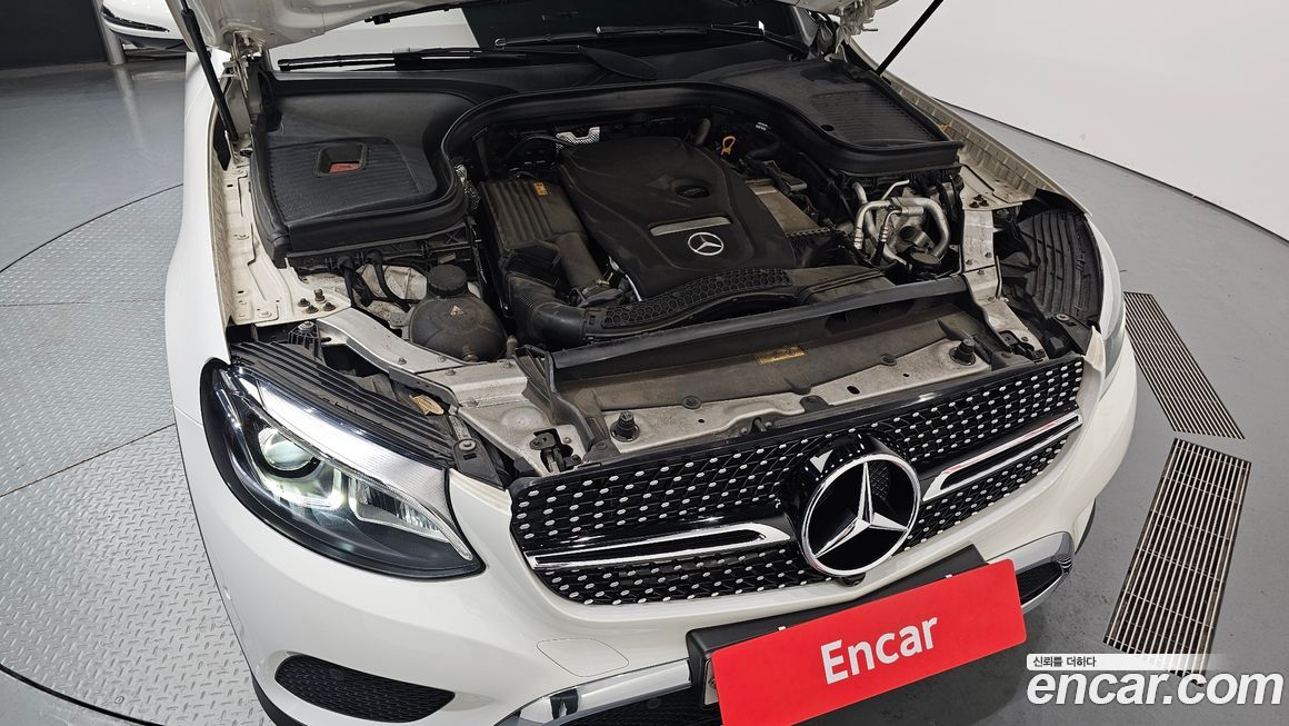 Mercedes-Benz GLC-Class 2019