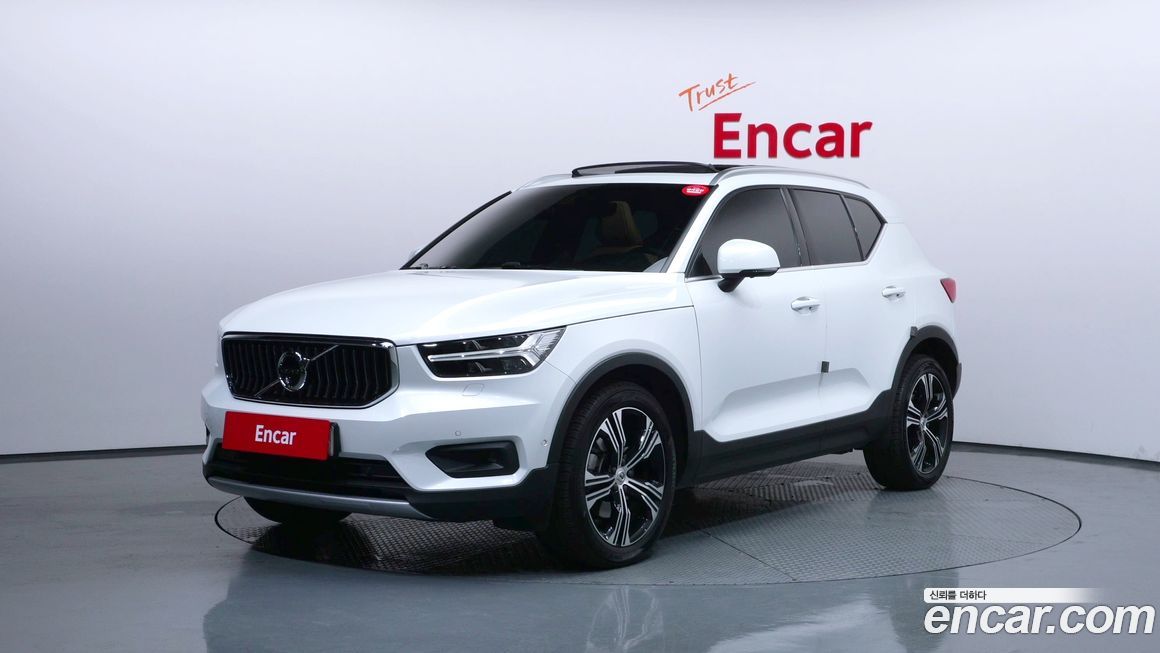 Volvo XC40 2021