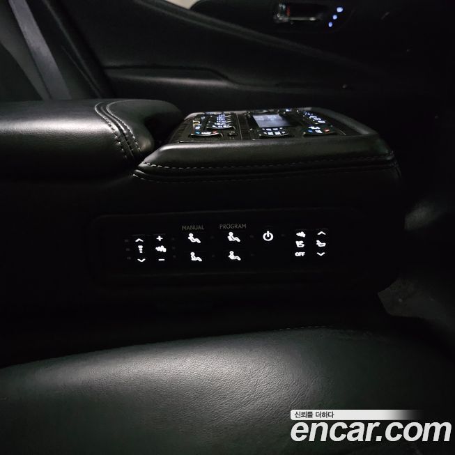 Lexus LS 2016