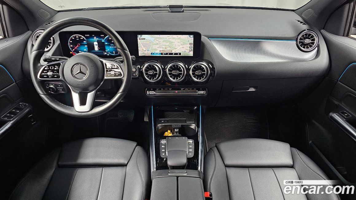 Mercedes-Benz GLA-Class 2021
