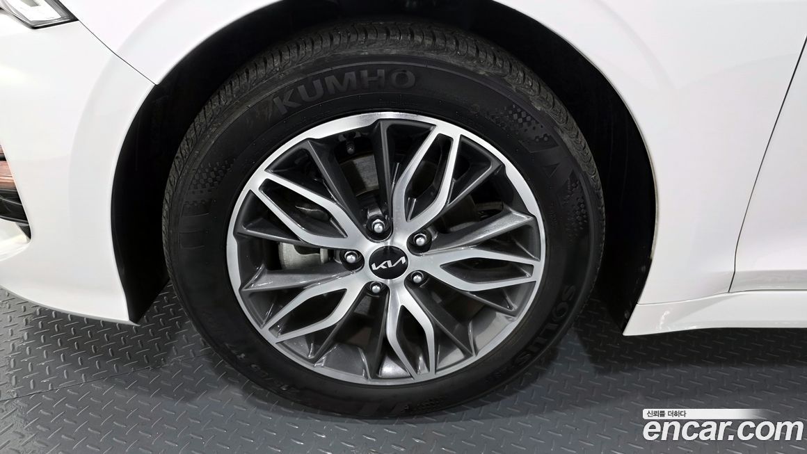Kia K5 2023