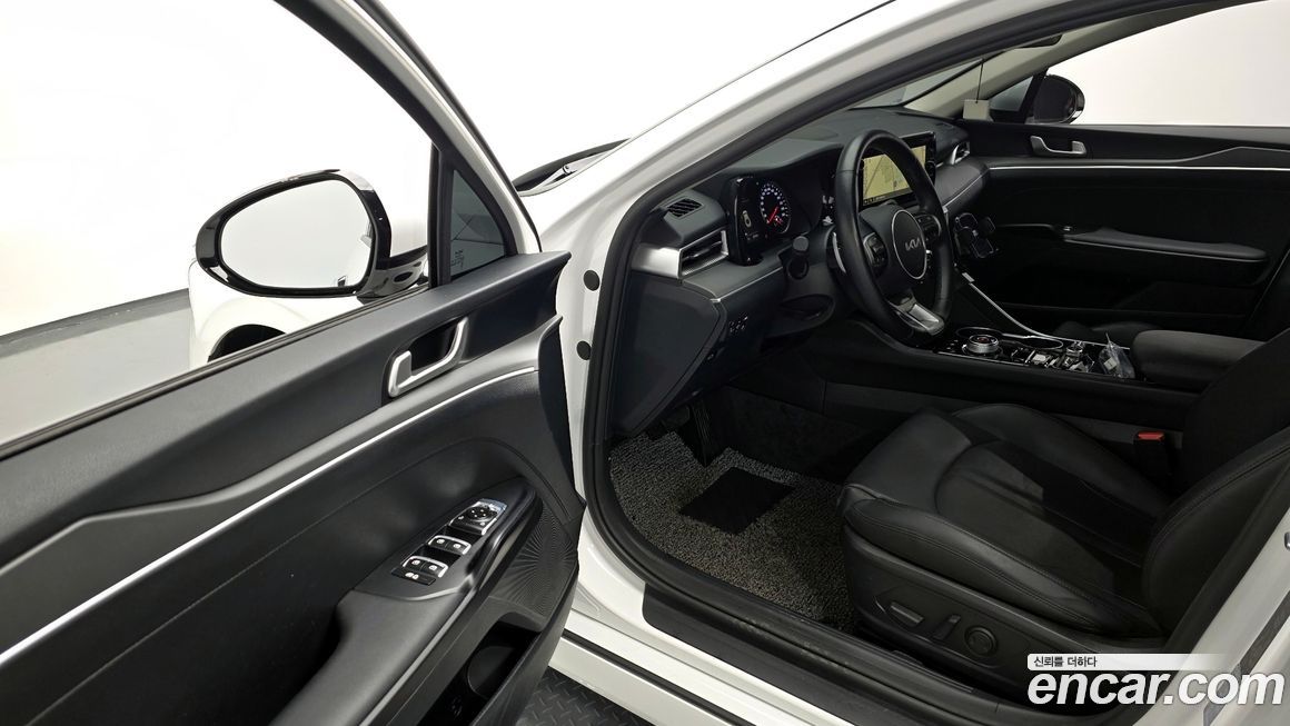Kia K5 2023