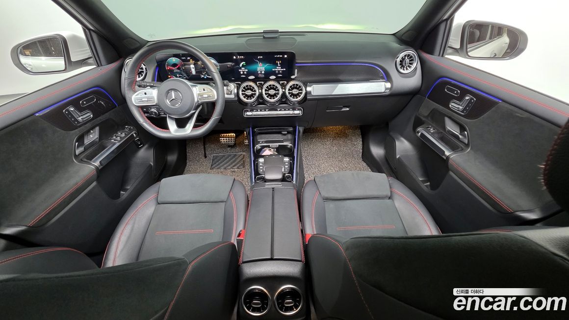 Mercedes-Benz GLB-Class 2021