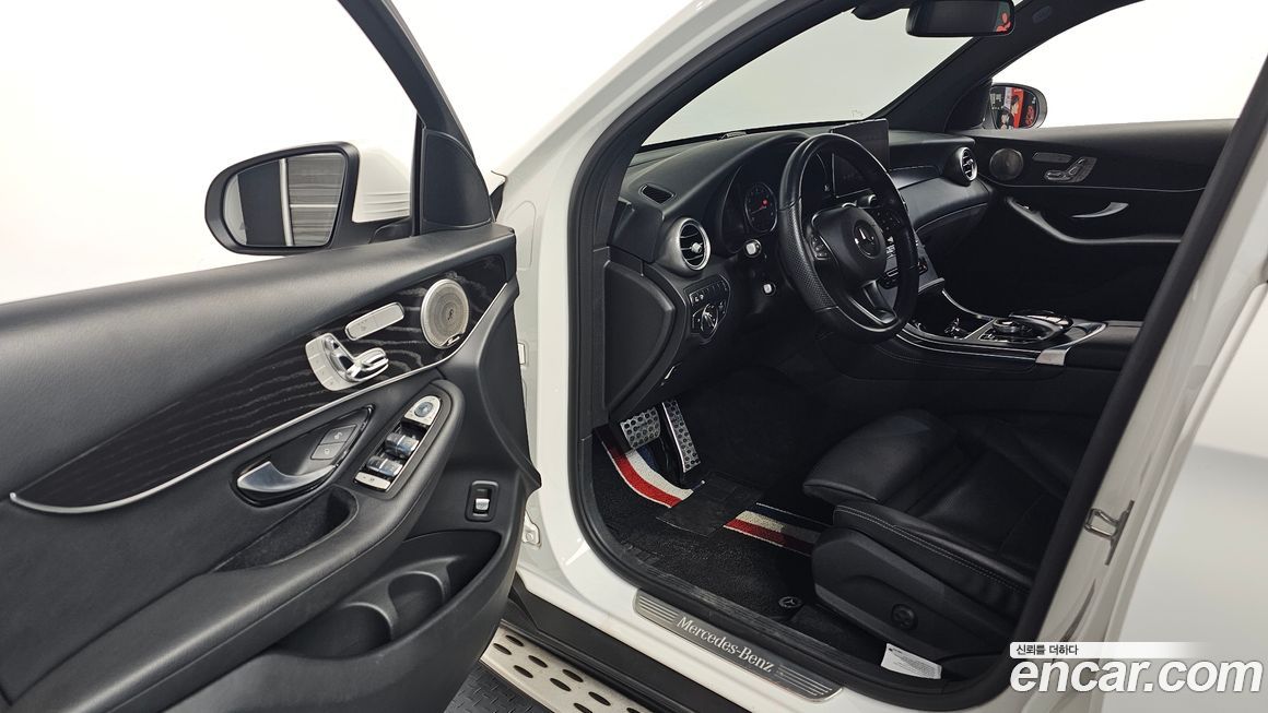 Mercedes-Benz GLC-Class 2019