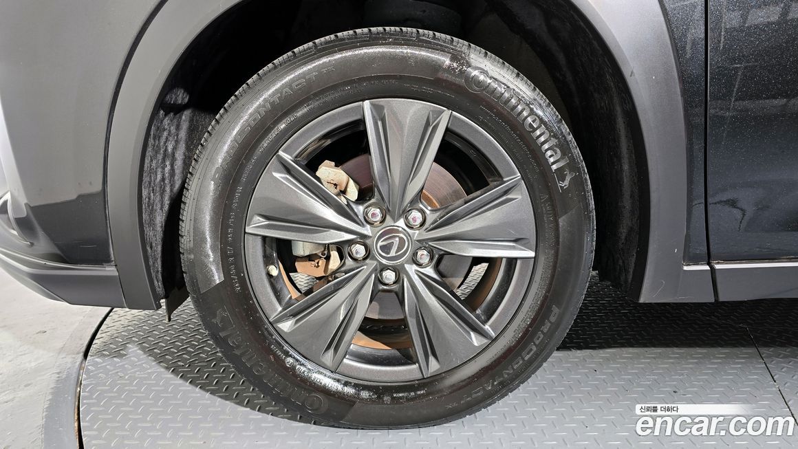 Lexus UX 2020
