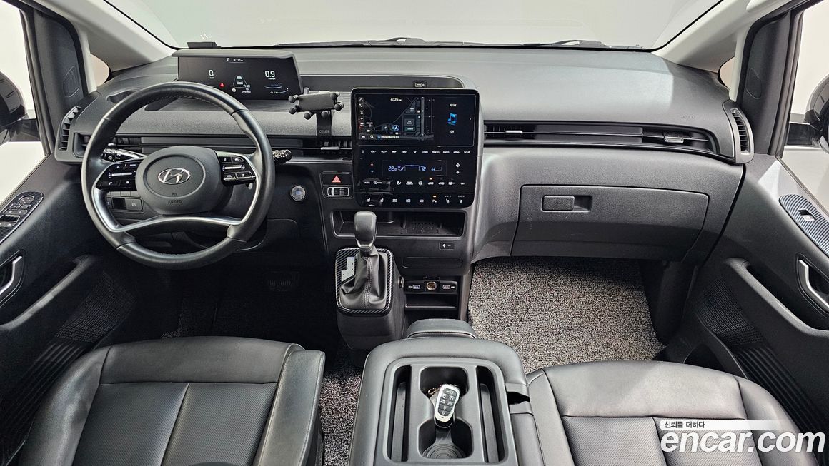 Hyundai Staria 2023