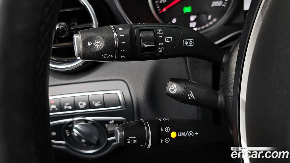 Mercedes-Benz GLC-Class 2019