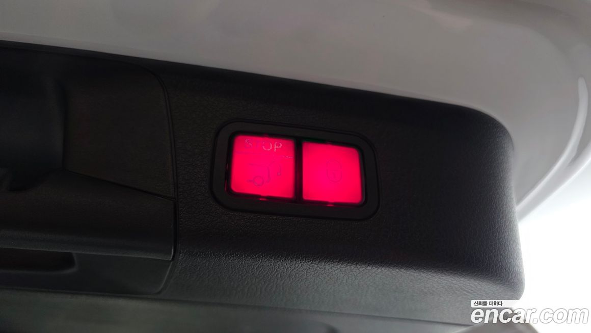 Mercedes-Benz GLB-Class 2021