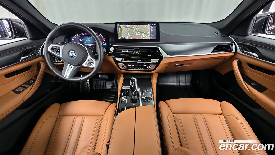 BMW 5-Series 2023