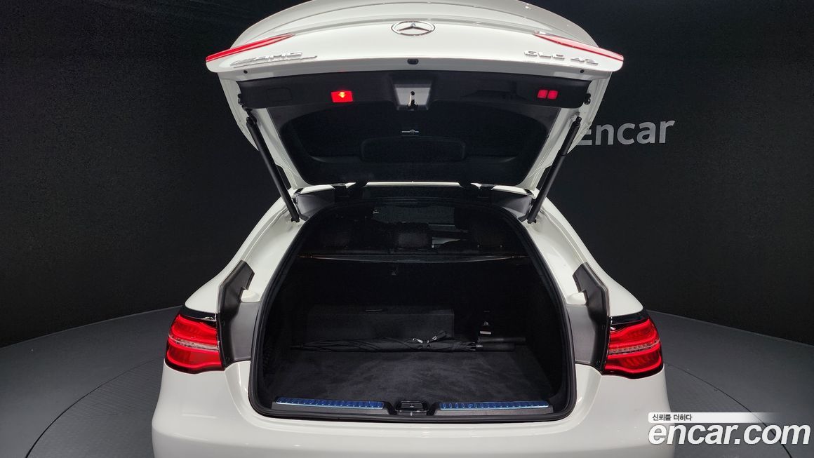 Mercedes-Benz GLC-Class 2019