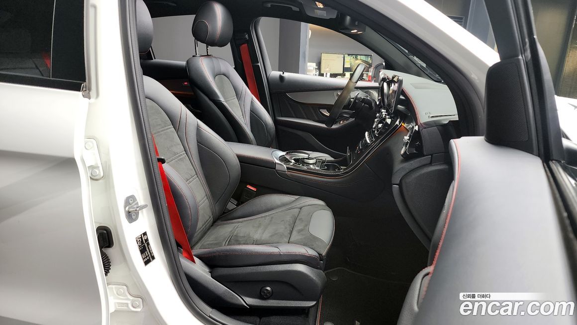 Mercedes-Benz GLC-Class 2019