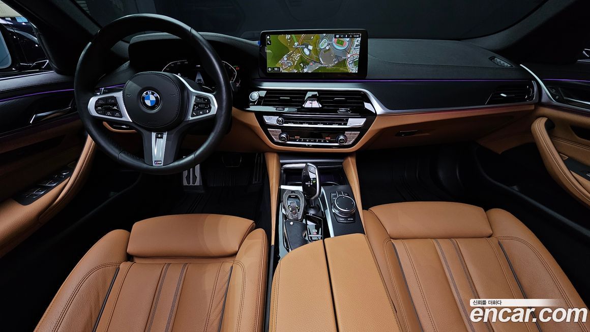 BMW 5-Series 2023