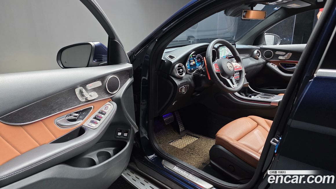 Mercedes-Benz GLC-Class 2021