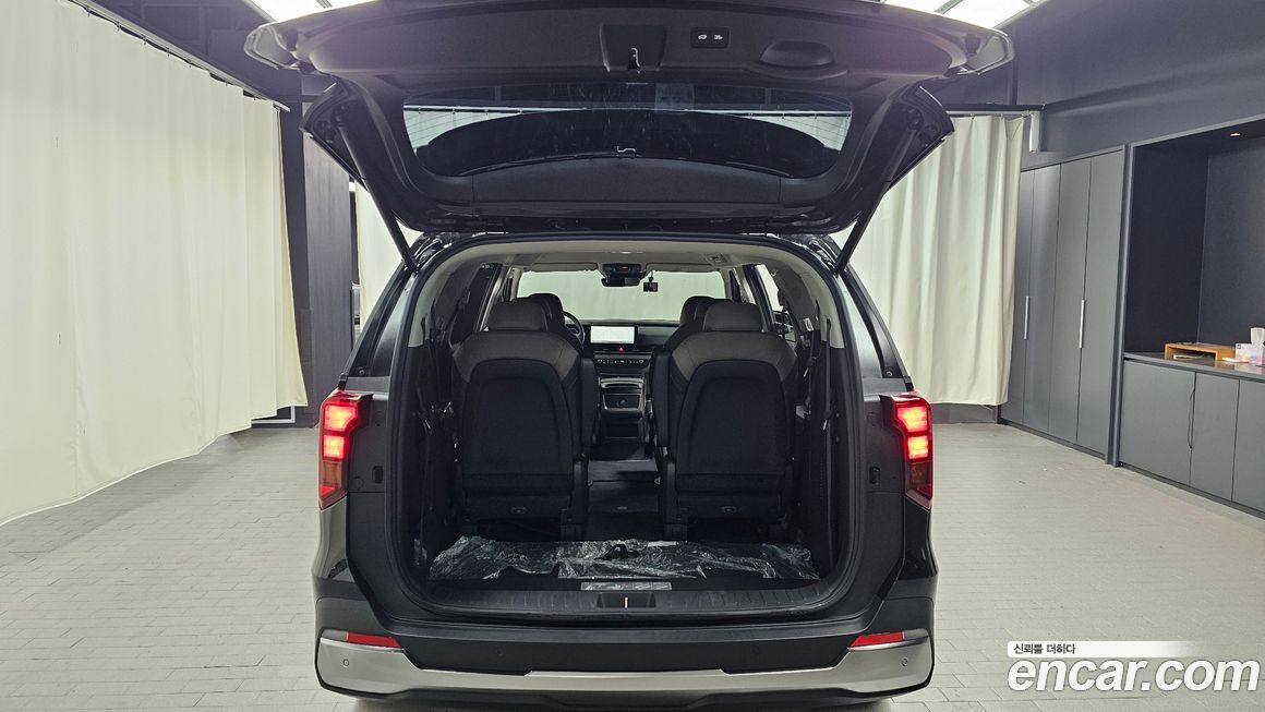 Kia Canival 2024
