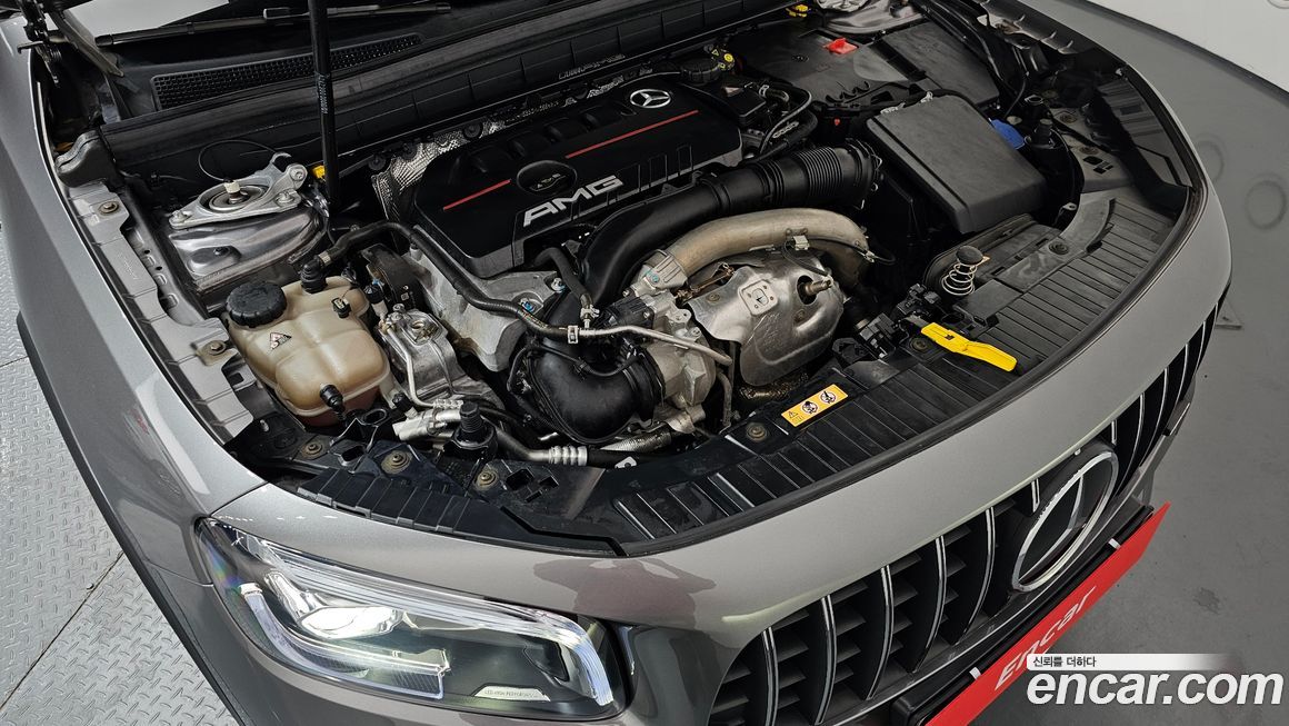 Mercedes-Benz GLB-Class 2021