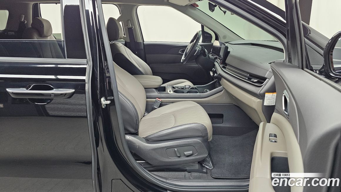 Kia Canival 2024