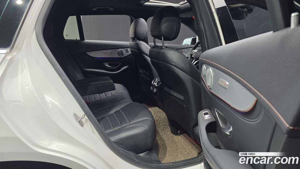 Mercedes-Benz EQC 2020