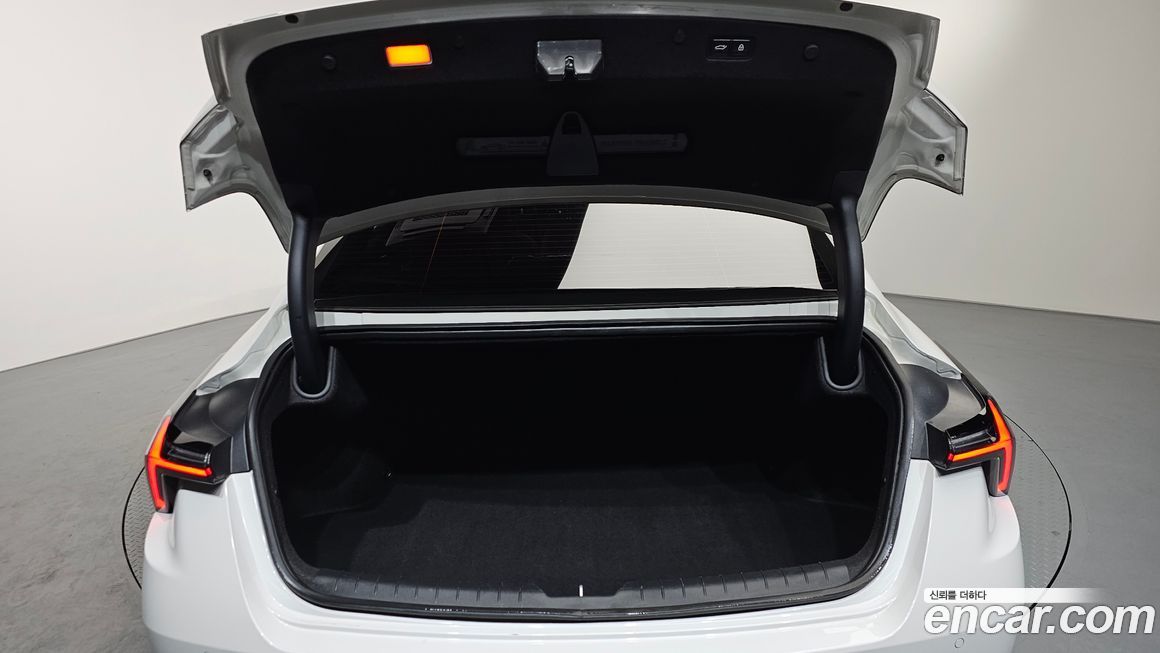 Kia K8 2025