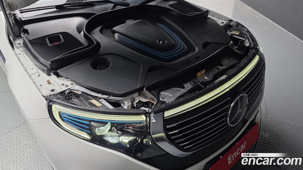 Mercedes-Benz EQC 2020