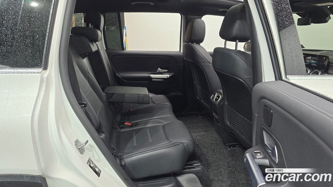 Mercedes-Benz EQB 2023