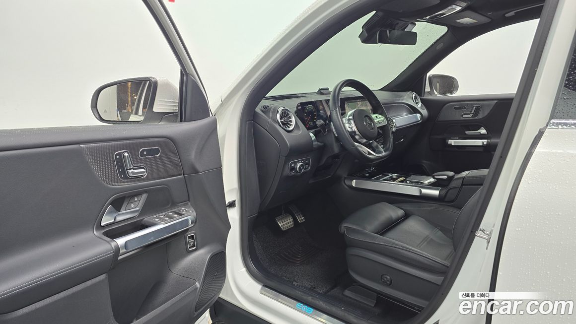 Mercedes-Benz EQB 2023