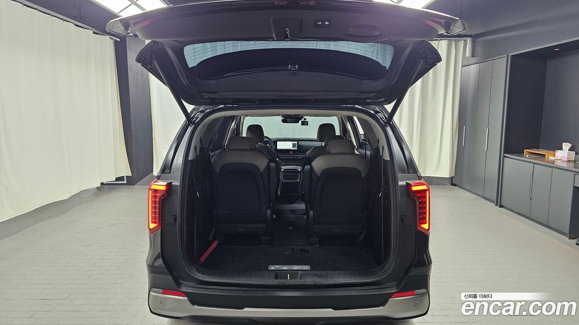 Kia Canival 2025