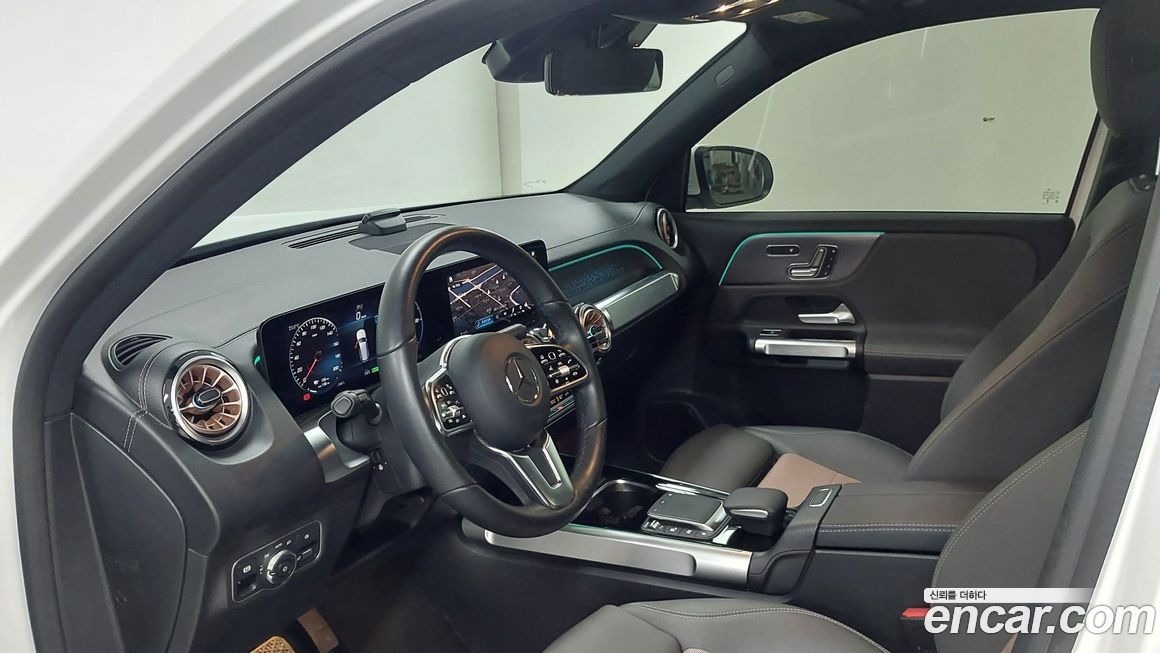 Mercedes-Benz EQB 2024