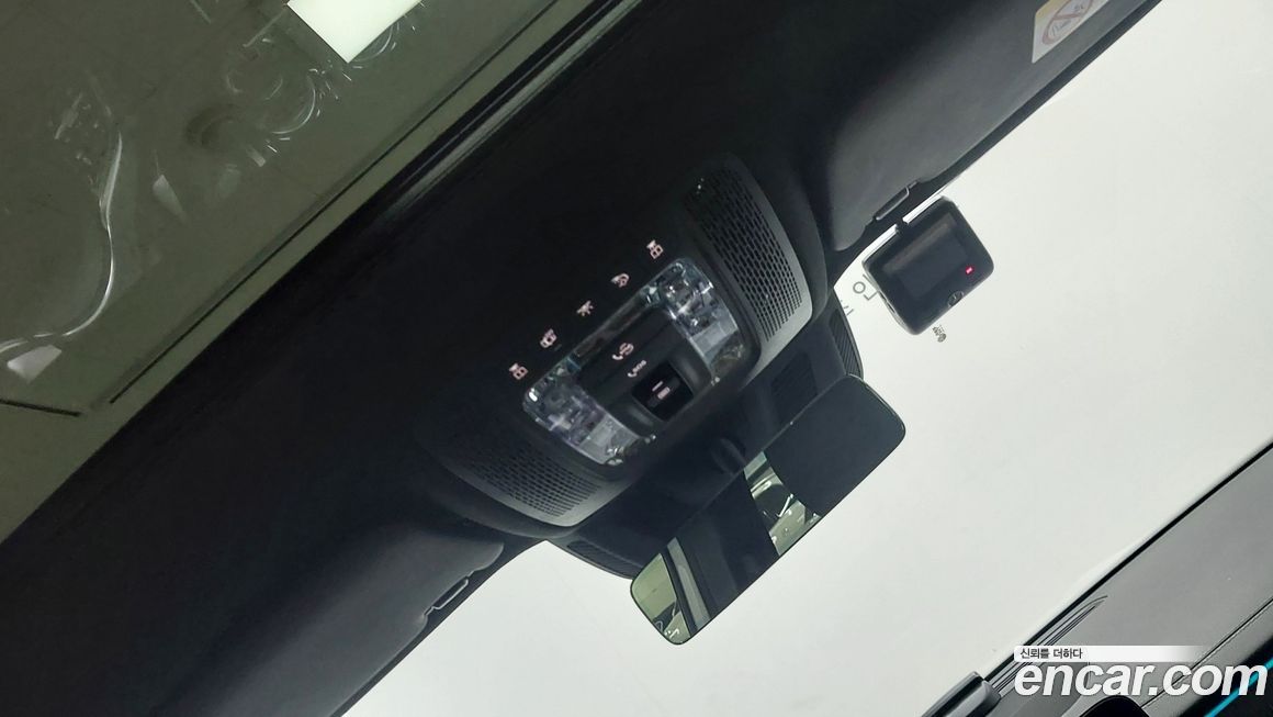 Mercedes-Benz EQB 2024