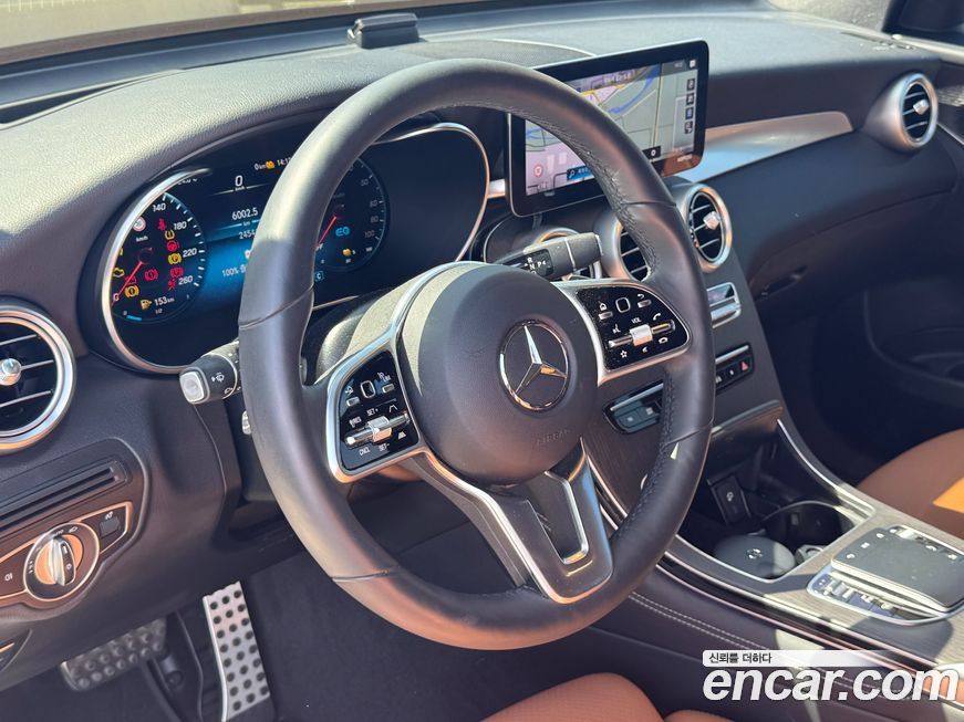 Mercedes-Benz GLC-Class 2021