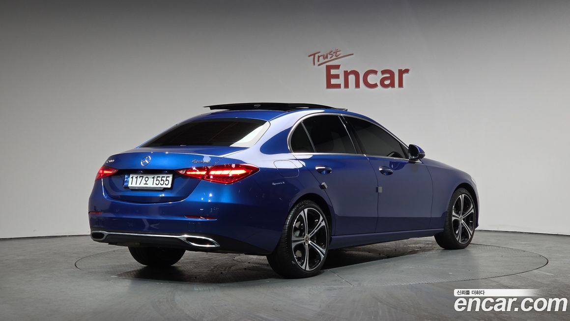 Mercedes-Benz C-Class 2023