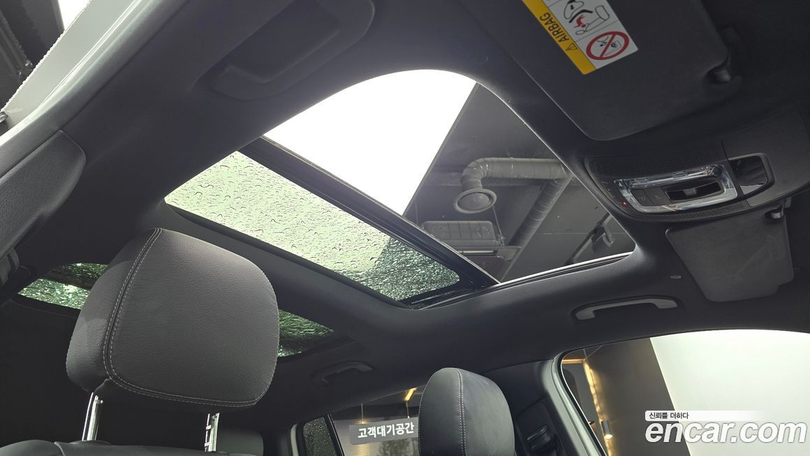 Mercedes-Benz EQB 2023