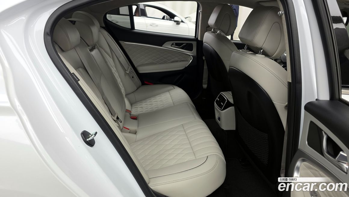 Genesis G70 2024