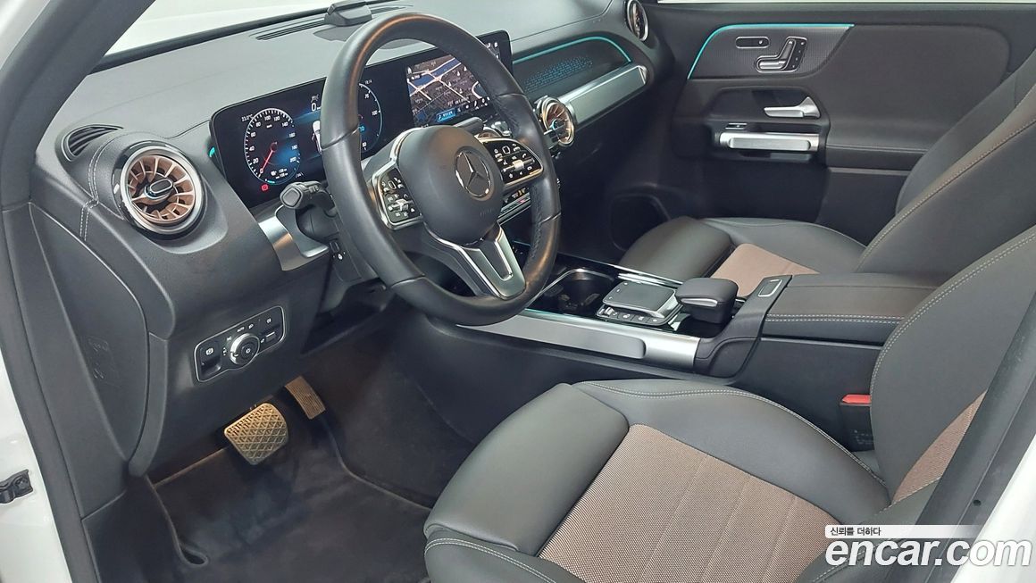 Mercedes-Benz EQB 2024