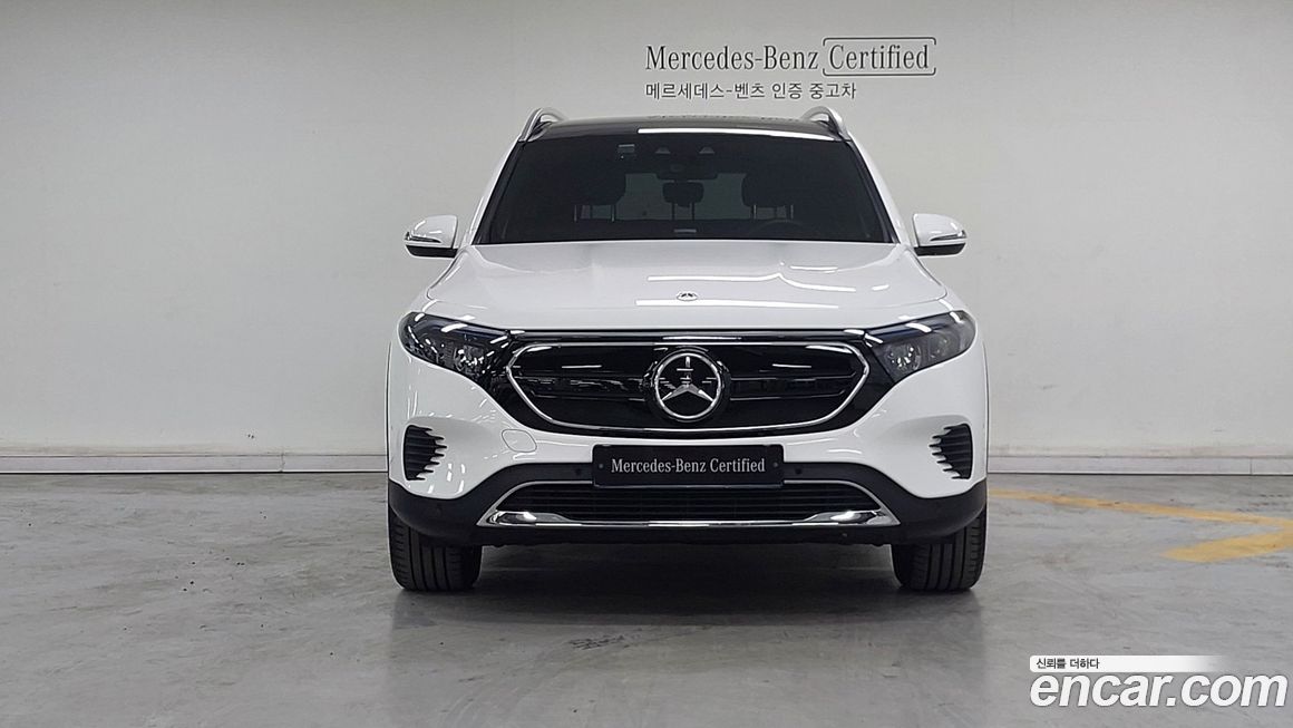 Mercedes-Benz EQB 2024