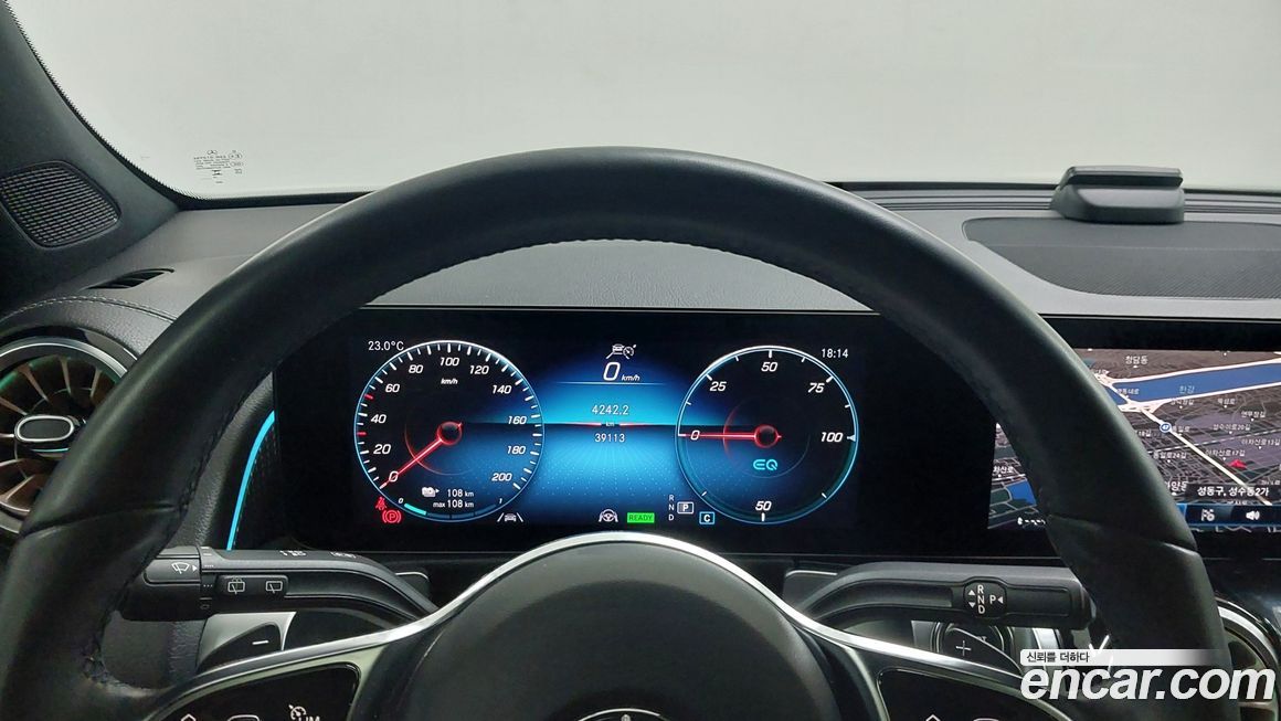 Mercedes-Benz EQB 2024