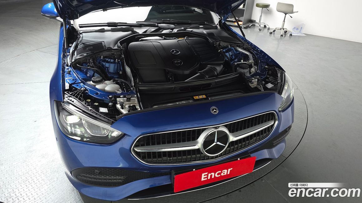 Mercedes-Benz C-Class 2023