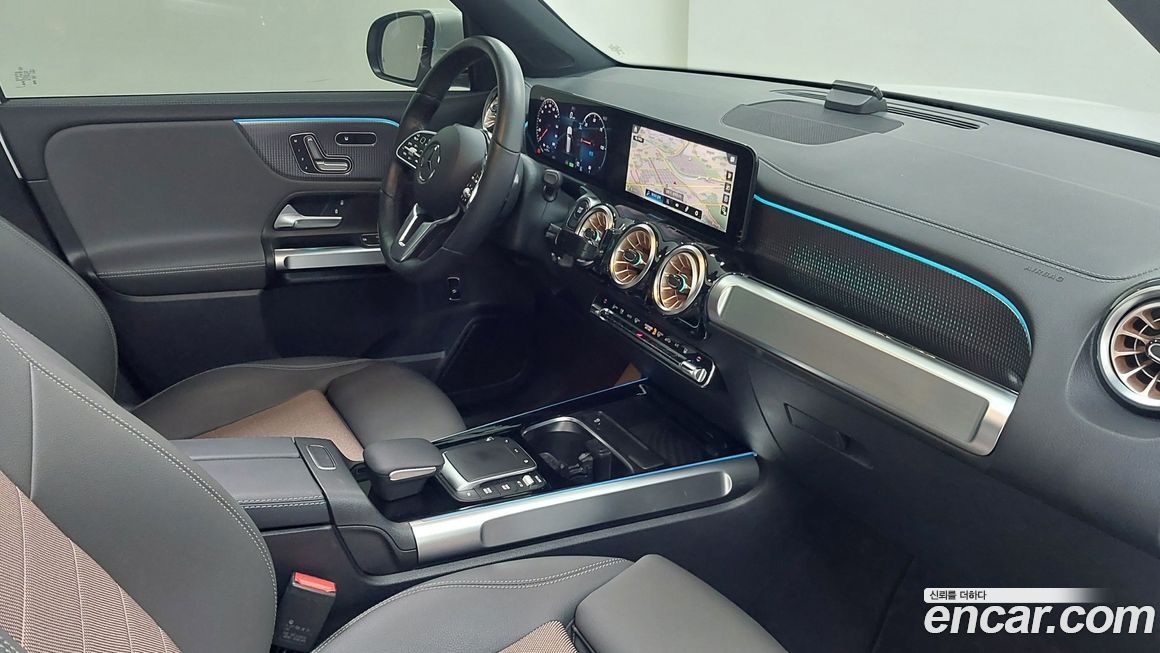 Mercedes-Benz EQB 2024