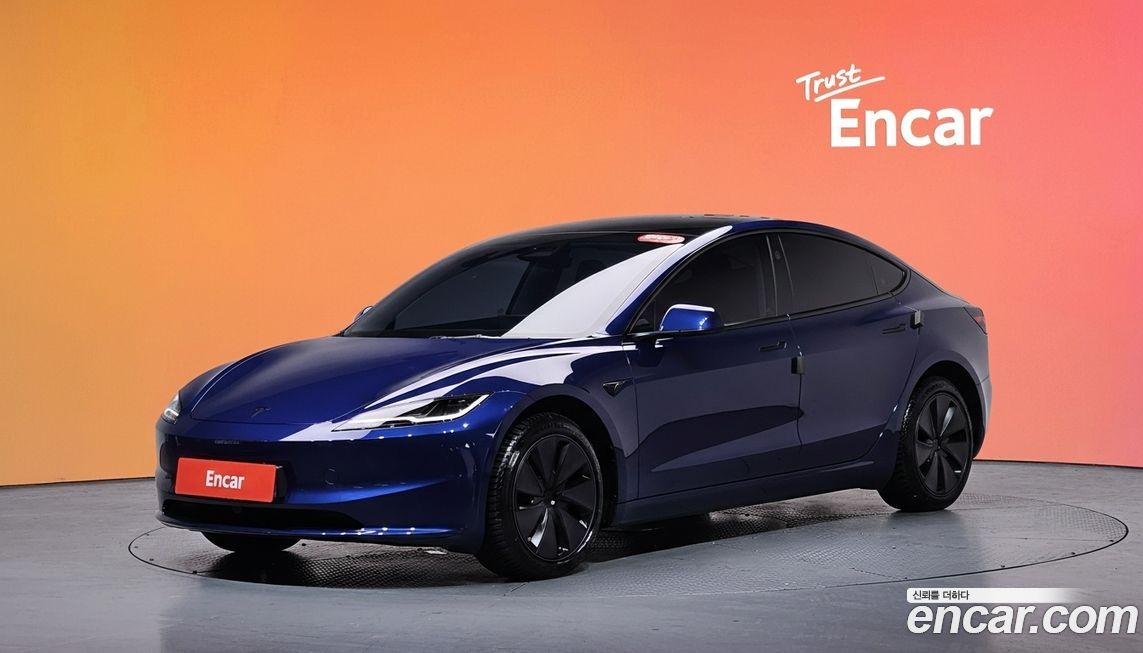 Tesla Model 3 2025