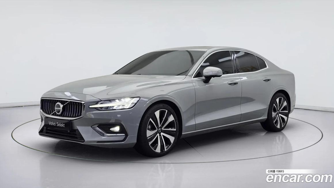 Volvo S60 2024
