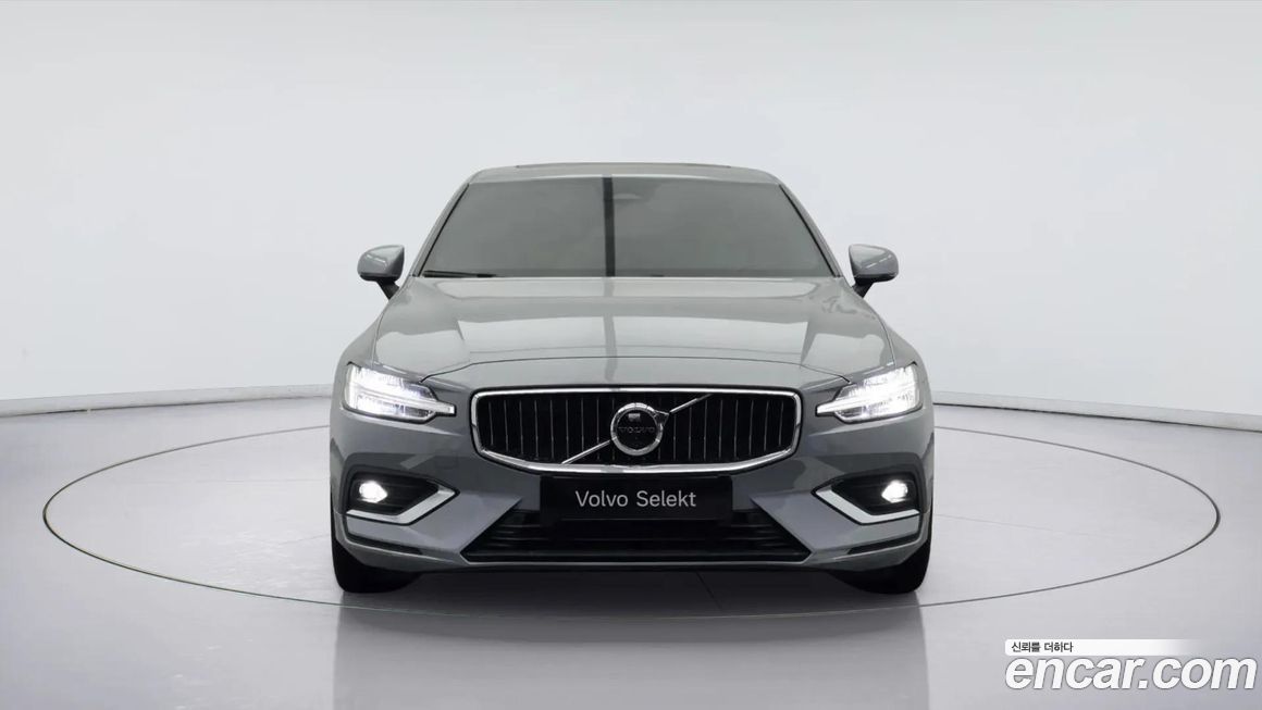 Volvo S60 2024