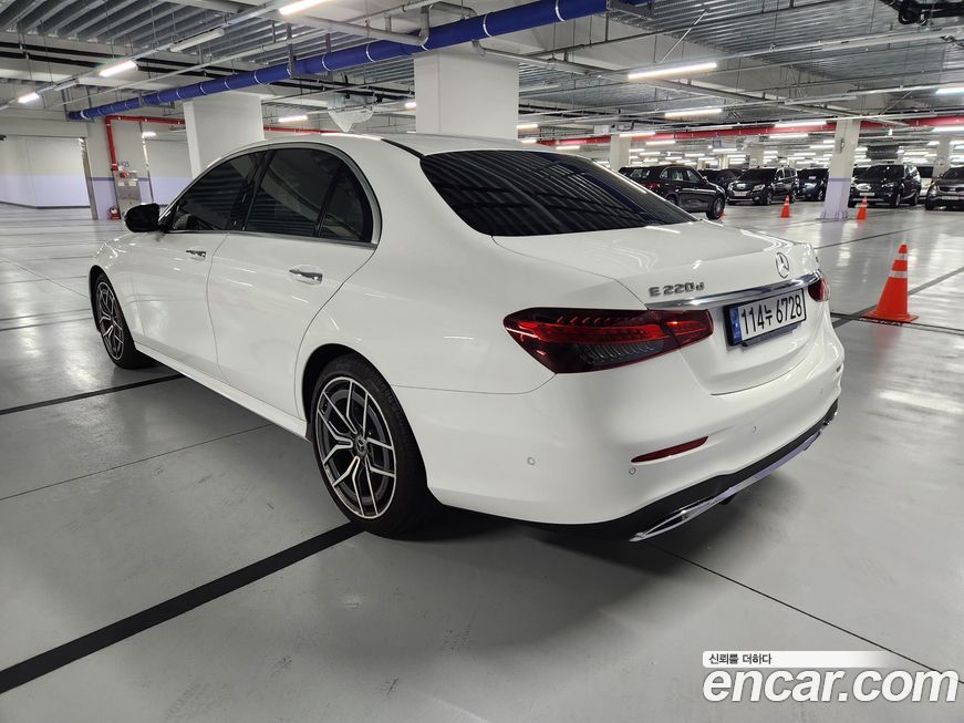 Mercedes-Benz E-Class 2021