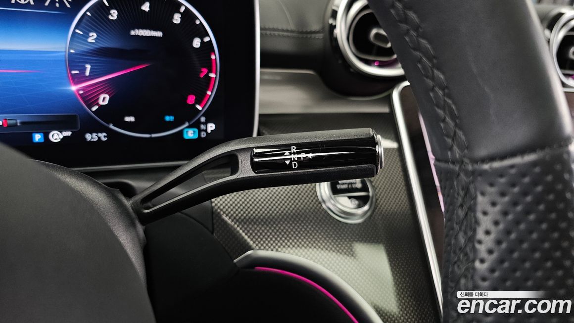 Mercedes-Benz C-Class 2023
